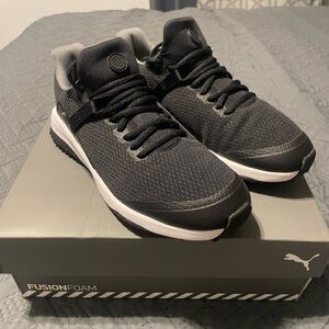 Puma Men's Gray and Black Fusion Foam Sneakers